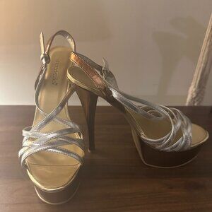 Shoe Dazzle Mixed Metallic Strappy High Heels Size 9